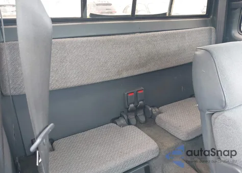 1997 Toyota Tacoma z USA, uszkodzony, nr VIN 4TAVL52N4VZ327020